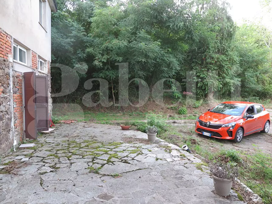 Immagine 1 di Casa indipendente in vendita  in Via CARRO, 4 a Carro