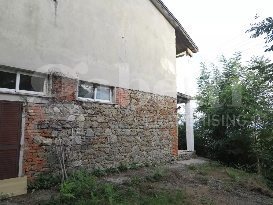 Immagine 2 di Casa indipendente in vendita  in Via CARRO, 4 a Carro