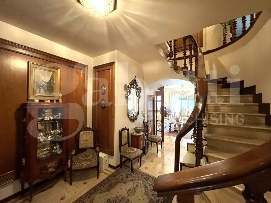 Immagine 16 di Appartamento in vendita  in Via Latina, 45 a Roma