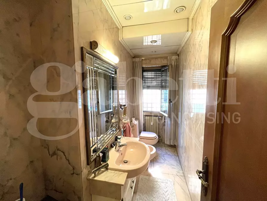 Immagine 26 di Appartamento in vendita  in Via Latina, 45 a Roma