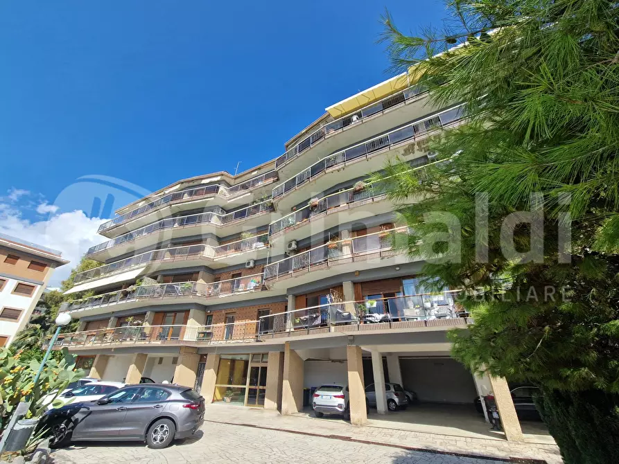 Immagine 2 di Appartamento in vendita  in Via Nuova Panoramica dello stretto, 1020 a Messina