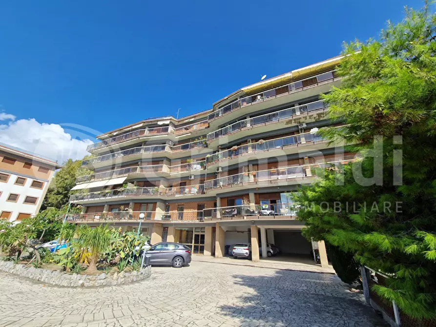 Immagine 1 di Appartamento in vendita  in Via Nuova Panoramica dello stretto, 1020 a Messina