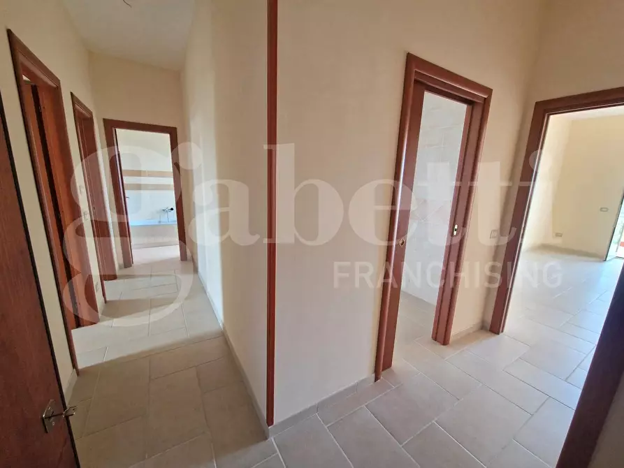 Immagine 8 di Appartamento in vendita  in Via mezzagni a Castel Volturno