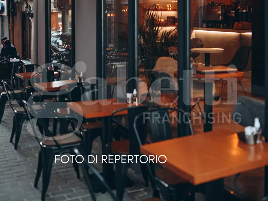 Immagine 1 di Bar / Ristorante in vendita  in Via SOTTOMARINA - VIALE VENETO, 12 a Chioggia