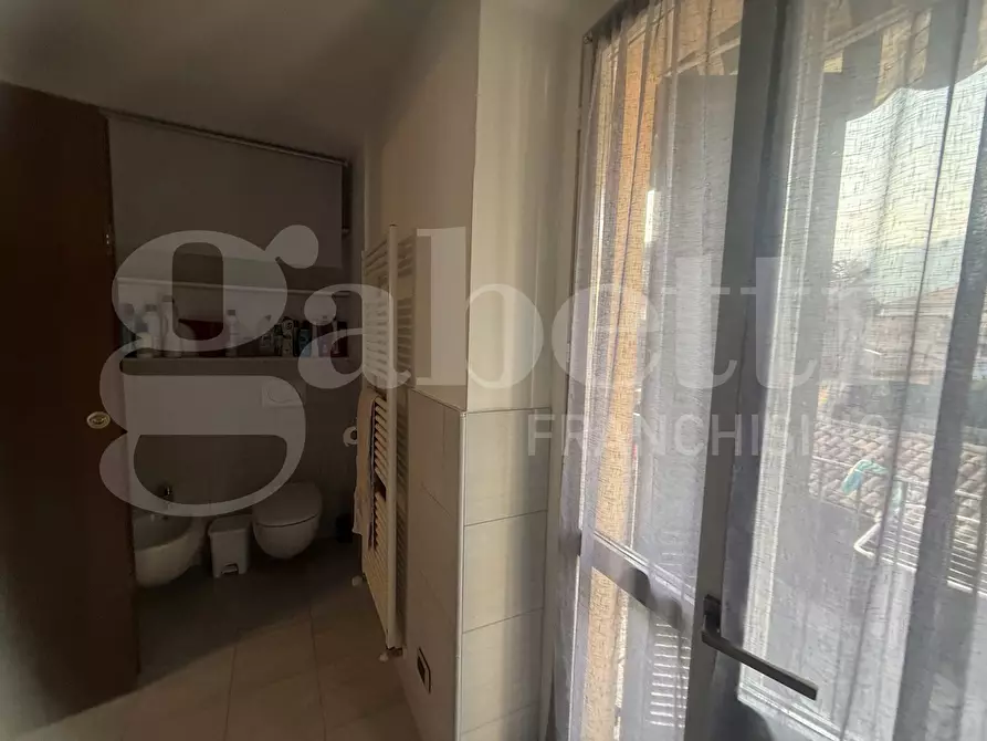 Immagine 44 di Appartamento in vendita  in Via Licinio, 1 a Erba