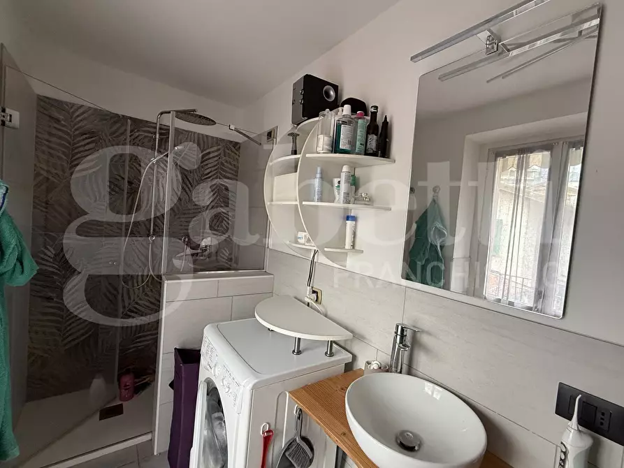 Immagine 16 di Appartamento in vendita  in Via Licinio, 1 a Erba