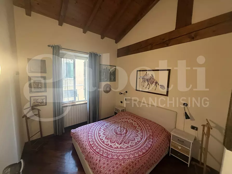 Immagine 42 di Appartamento in vendita  in Via Licinio, 1 a Erba