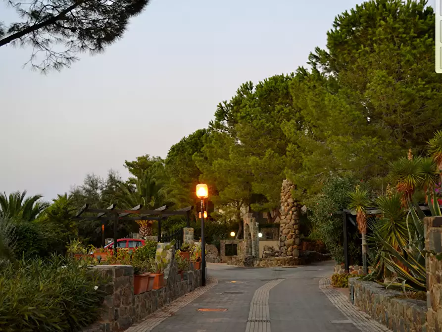 Immagine 49 di Casa bifamiliare in vendita  in Via Mazzaforno, 5 a Cefalù