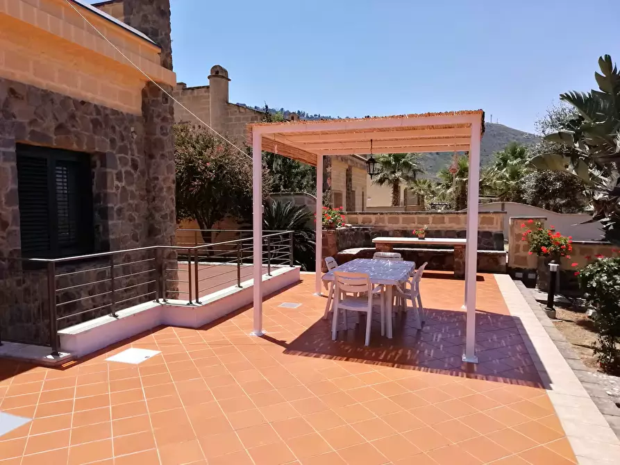 Immagine 10 di Casa bifamiliare in vendita  in Via Mazzaforno, 5 a Cefalù