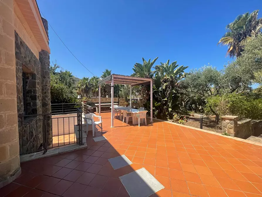 Immagine 9 di Casa bifamiliare in vendita  in Via Mazzaforno, 5 a Cefalù