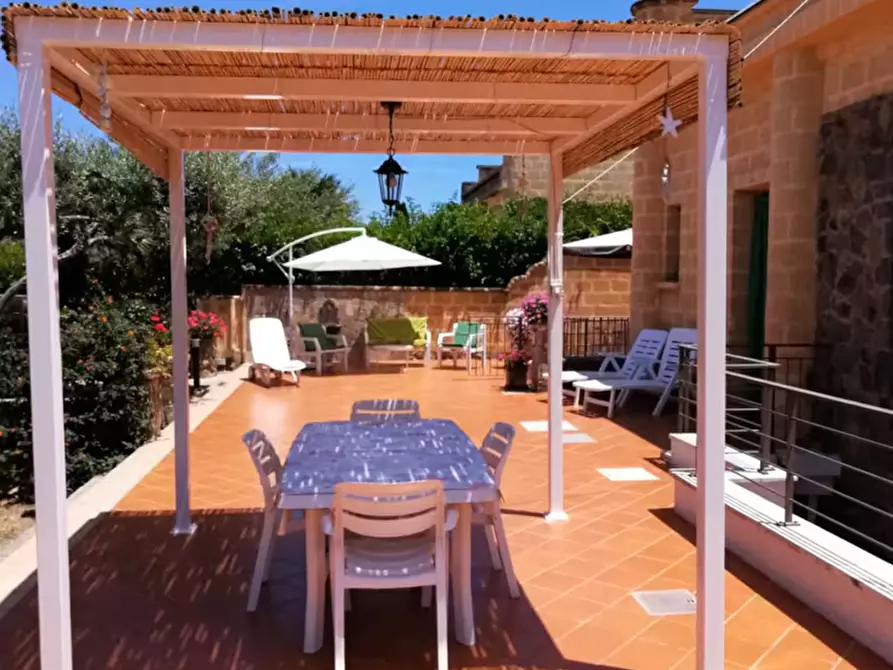 Immagine 3 di Casa bifamiliare in vendita  in Via Mazzaforno, 5 a Cefalù