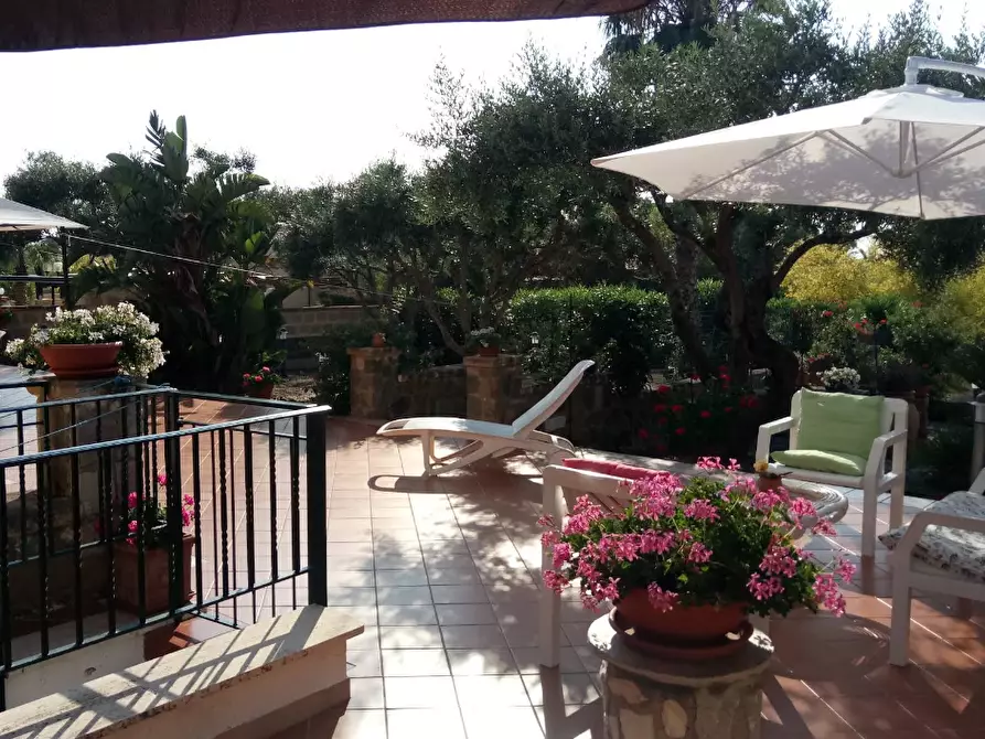 Immagine 13 di Casa bifamiliare in vendita  in Via Mazzaforno, 5 a Cefalù