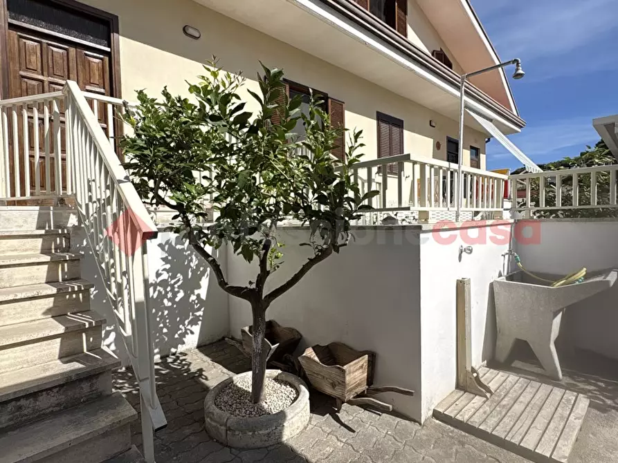 Immagine 4 di Villetta a schiera in vendita  in Via RESIDENCE MARINA FELIX, 2 a Terracina