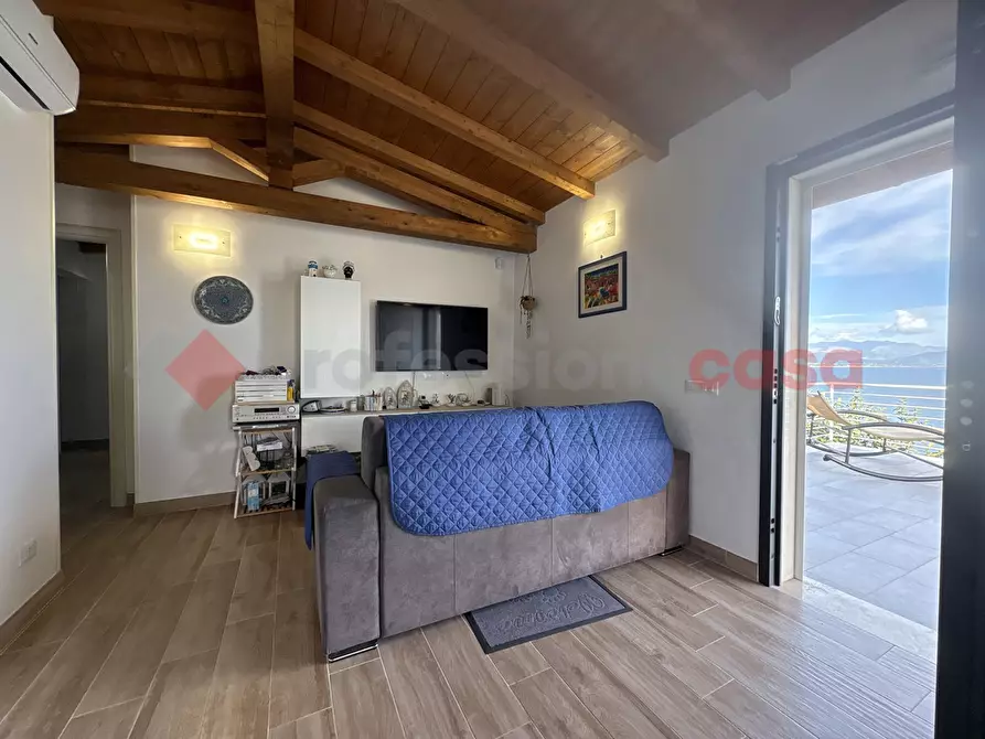 Immagine 11 di Villa in vendita  in Via TORRE GREGORIANA, 17 a Terracina