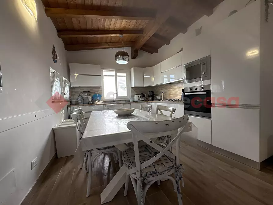 Immagine 5 di Villa in vendita  in Via TORRE GREGORIANA, 17 a Terracina