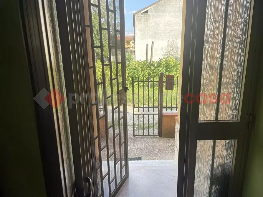 Immagine 17 di Villa in vendita  in Via Miceli III trav., snc a Vitulazio