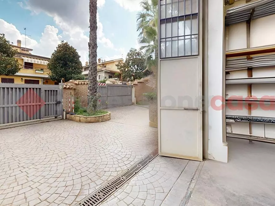 Immagine 14 di Laboratorio in affitto  in Via Roccalbegna, 13 a Roma