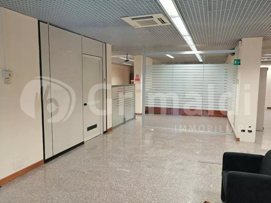 Immagine 1 di Laboratorio in affitto  in Via delle Caravelle a Perugia