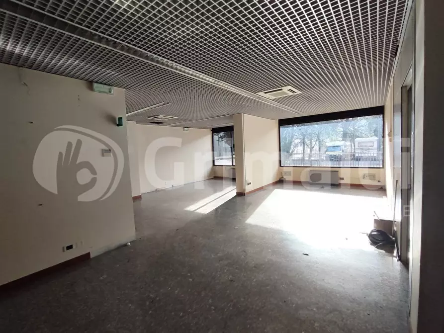 Immagine 12 di Laboratorio in affitto  in Via delle Caravelle a Perugia