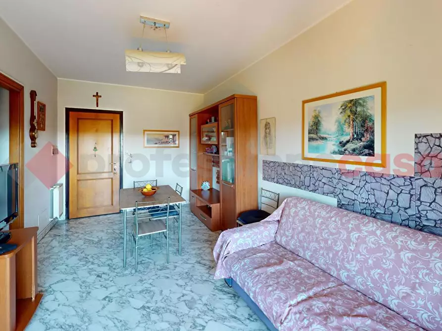 Immagine 4 di Appartamento in vendita  in Via Silvio Sbricoli a Roma