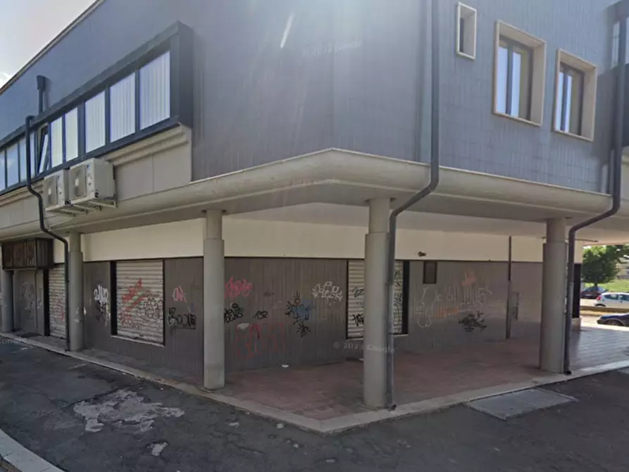 Immagine 2 di Negozio in vendita  in Via GIOVANNI D'ORSI a San Severo