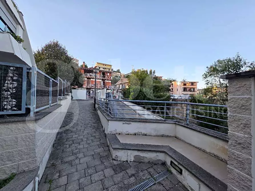 Immagine 3 di Appartamento in vendita  in Via Ardara, 32 a Roma