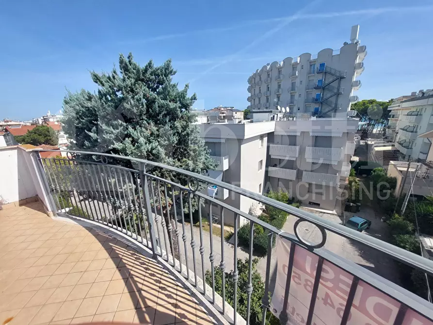 Immagine 18 di Appartamento in vendita  in Via Liguria, 4 a Alba Adriatica