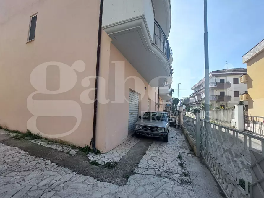 Immagine 5 di Appartamento in vendita  in Via Liguria, 4 a Alba Adriatica