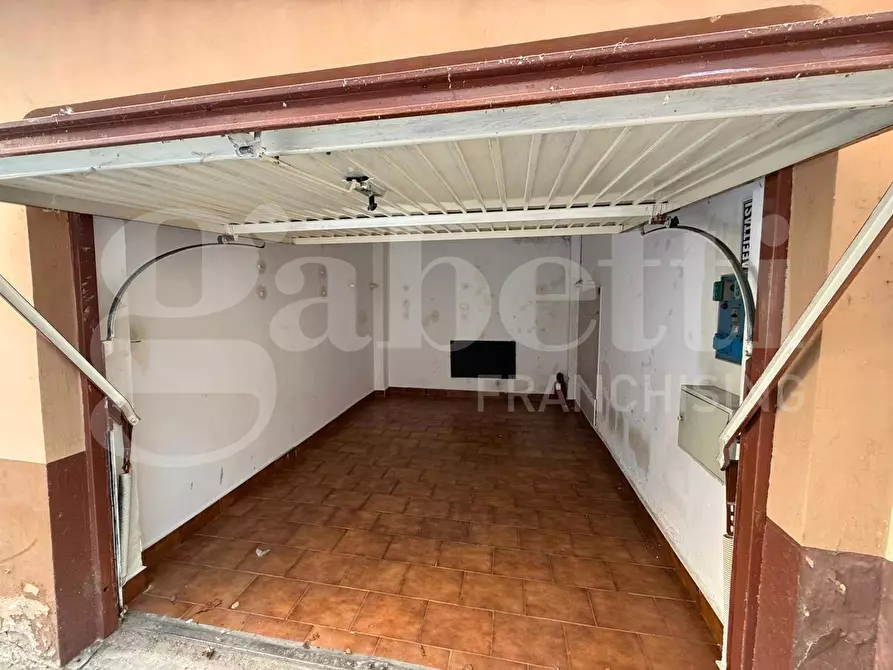 Immagine 4 di Box auto in vendita  in Via Cantore a Grugliasco