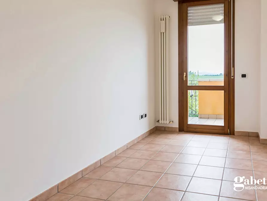 Immagine 9 di Appartamento in vendita  in Via Tavullia a Gradara