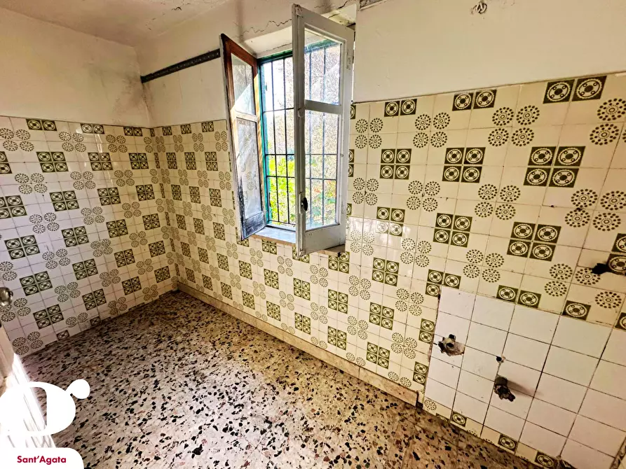 Immagine 6 di Casa indipendente in vendita  in Contrada APESANA, SNC a Sant'agata Di Militello