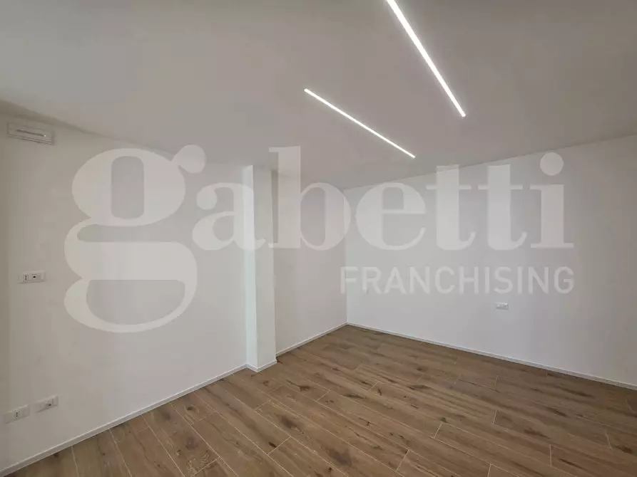 Immagine 17 di Appartamento in vendita  in Via SOTTOMARINA - VIALE MEDITERRANEO, 00 a Chioggia