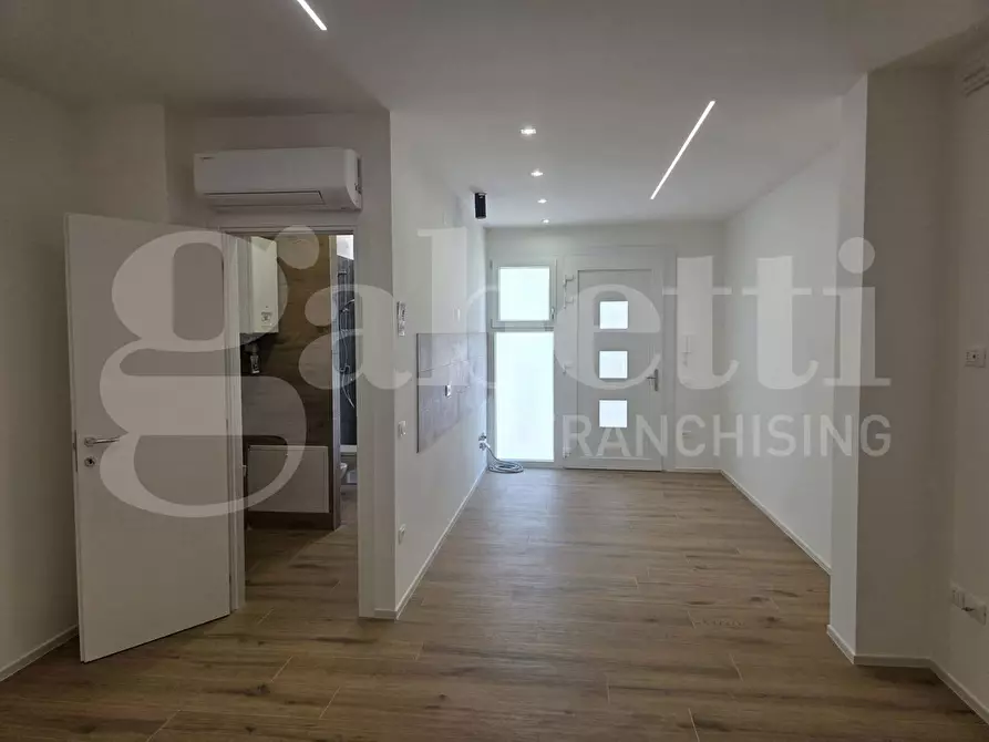 Immagine 16 di Appartamento in vendita  in Via SOTTOMARINA - VIALE MEDITERRANEO, 00 a Chioggia