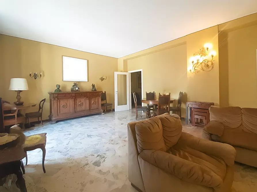 Immagine 17 di Appartamento in vendita  in Corso magenta, 22 a Legnano