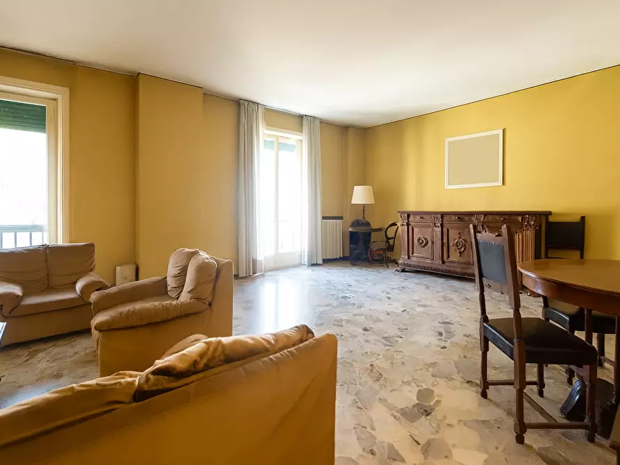 Immagine 13 di Appartamento in vendita  in Corso magenta, 22 a Legnano
