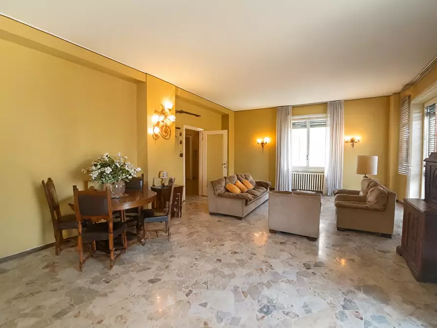 Immagine 14 di Appartamento in vendita  in Corso magenta, 22 a Legnano