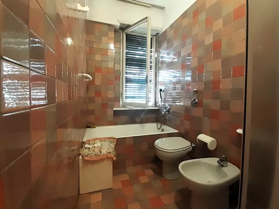 Immagine 11 di Appartamento in vendita  in Corso magenta, 22 a Legnano
