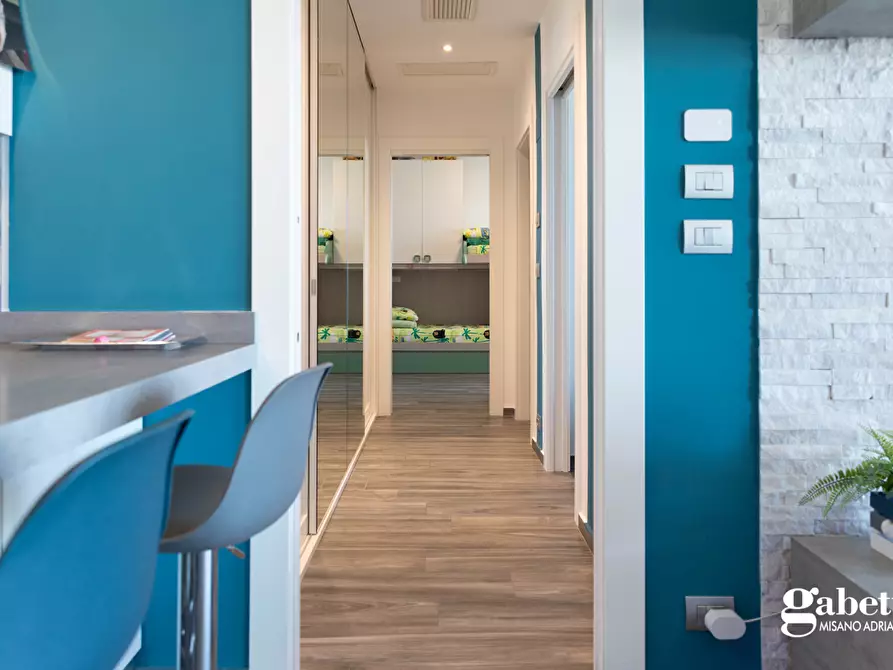 Immagine 13 di Appartamento in vendita  in Via Francia a Cattolica