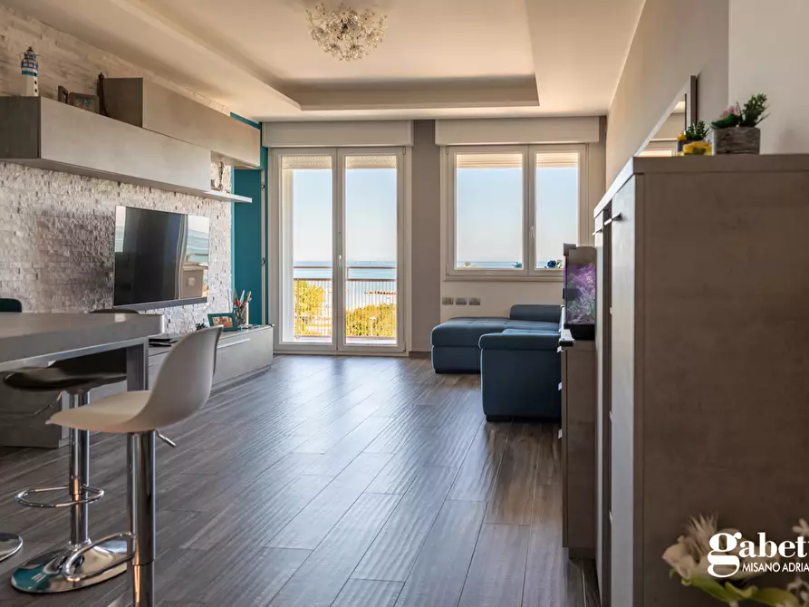 Immagine 3 di Appartamento in vendita  in Via Francia a Cattolica