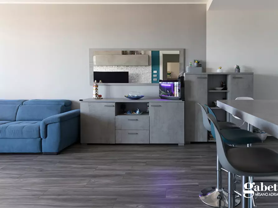 Immagine 9 di Appartamento in vendita  in Via Francia a Cattolica