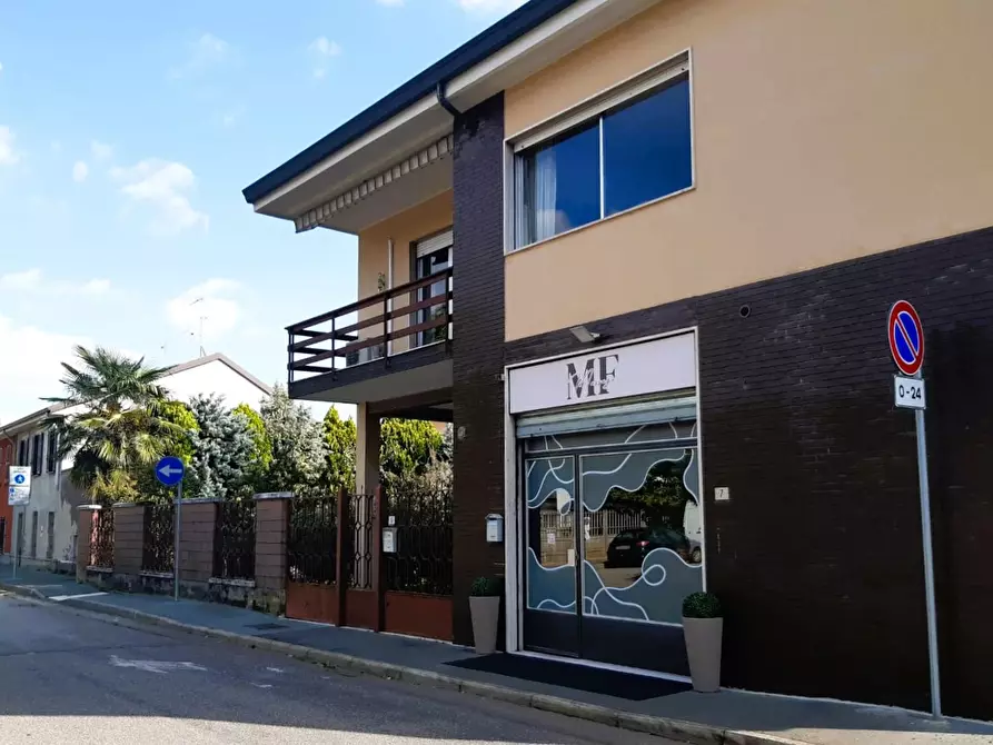 Immagine 35 di Villa in vendita  in Via ROMAGNA, SNC a Legnano