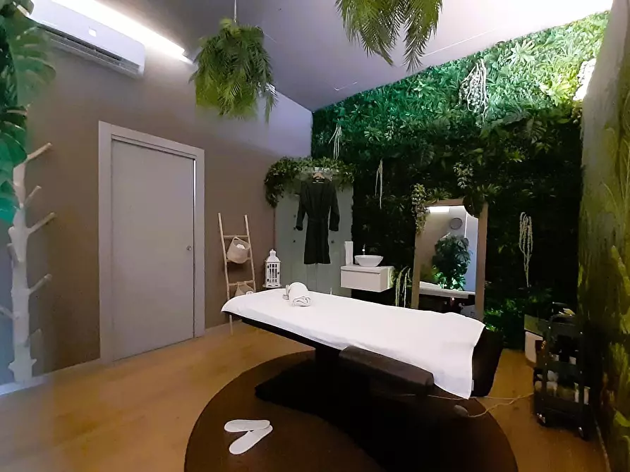 Immagine 46 di Villa in vendita  in Via ROMAGNA, SNC a Legnano