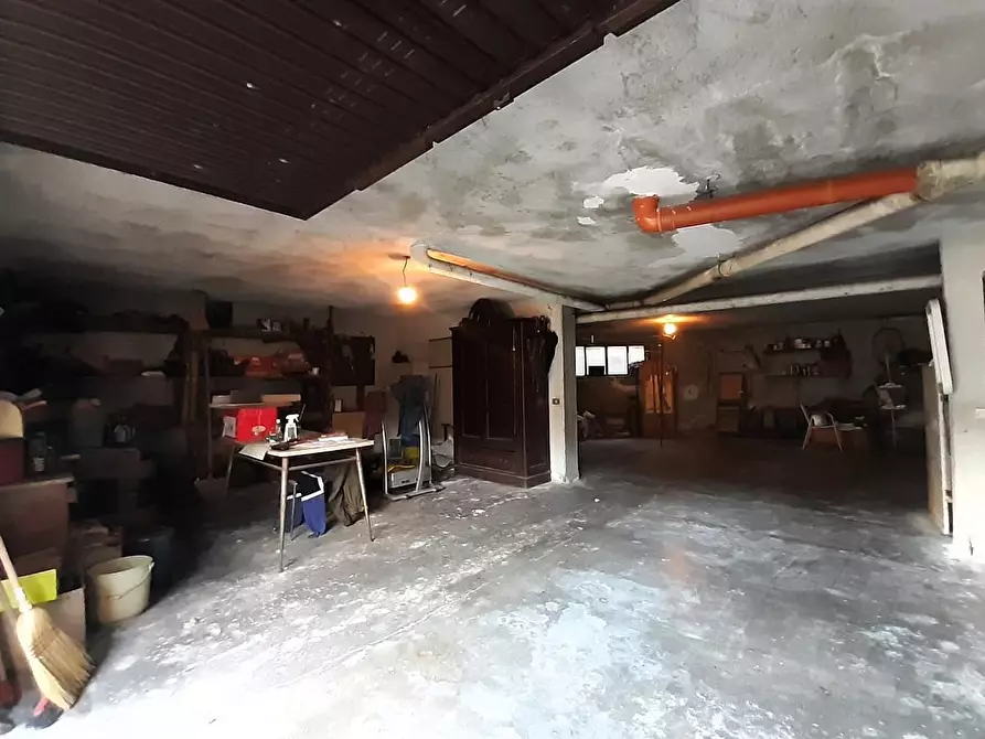 Immagine 34 di Villa in vendita  in Via ROMAGNA, SNC a Legnano