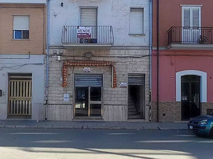 Immagine 1 di Negozio in vendita  in Via PIETRO NENNI a San Severo