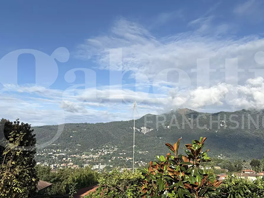 Immagine 34 di Appartamento in vendita  in Via Parini, snc a Erba