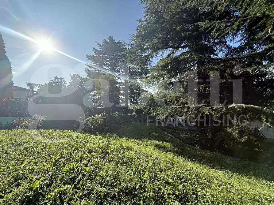 Immagine 25 di Appartamento in vendita  in Via Parini, snc a Erba