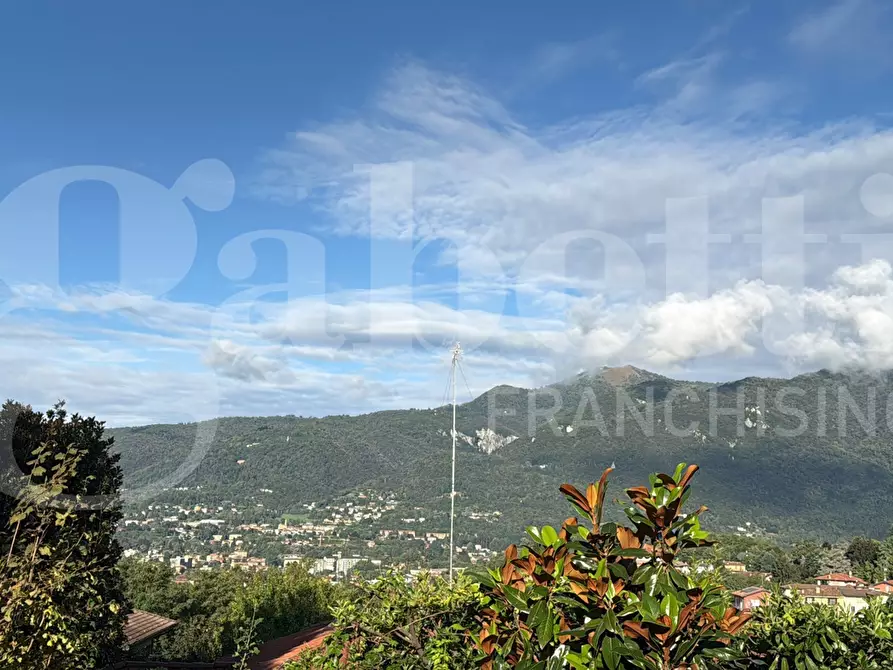 Immagine 20 di Appartamento in vendita  in Via Parini, snc a Erba