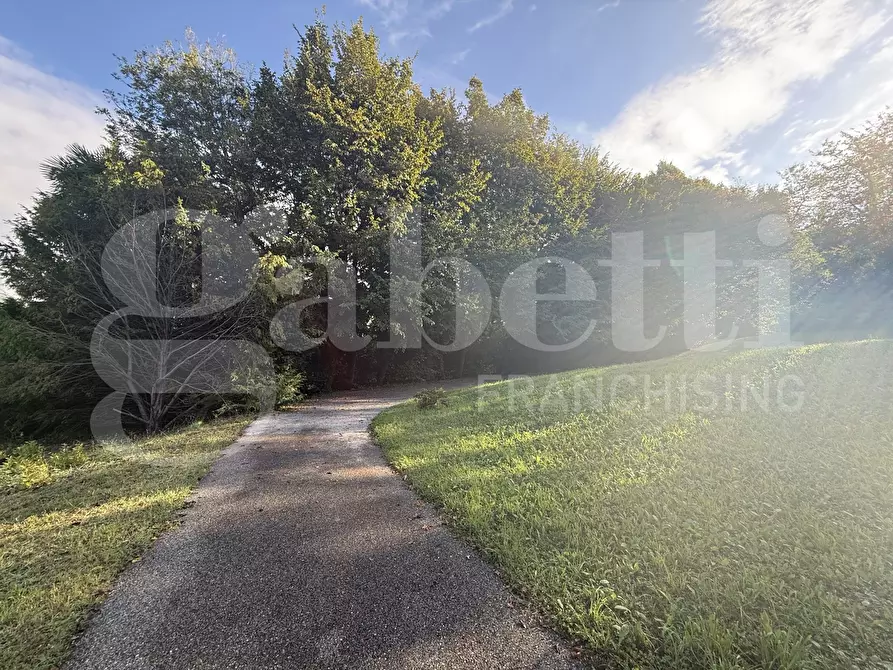 Immagine 22 di Appartamento in vendita  in Via Parini, snc a Erba