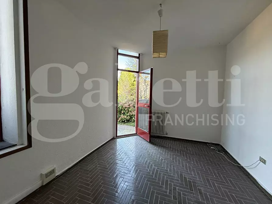 Immagine 44 di Appartamento in vendita  in Via Parini, snc a Erba