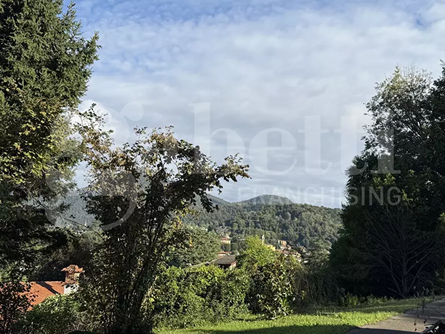 Immagine 17 di Appartamento in vendita  in Via Parini, snc a Erba